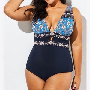 Meet Curve Printed Cut Out One Piece Swimsuit- XL